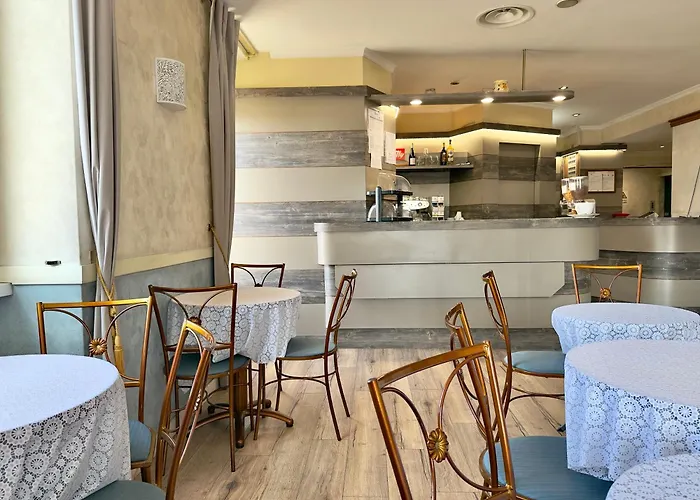 Laura Hotel