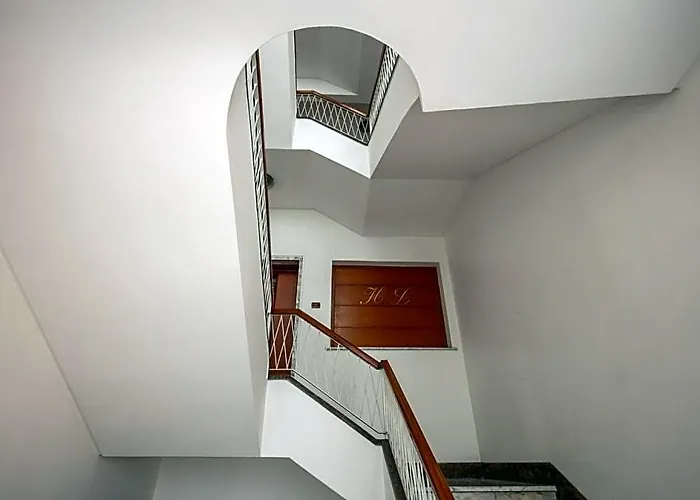 Laura Hotel 3*